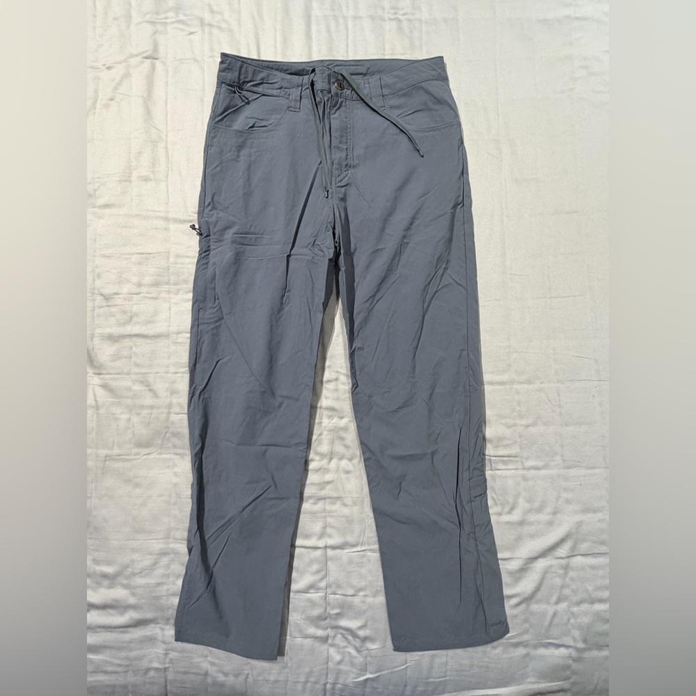 Patagonia Men's Cargo Pants in Gray